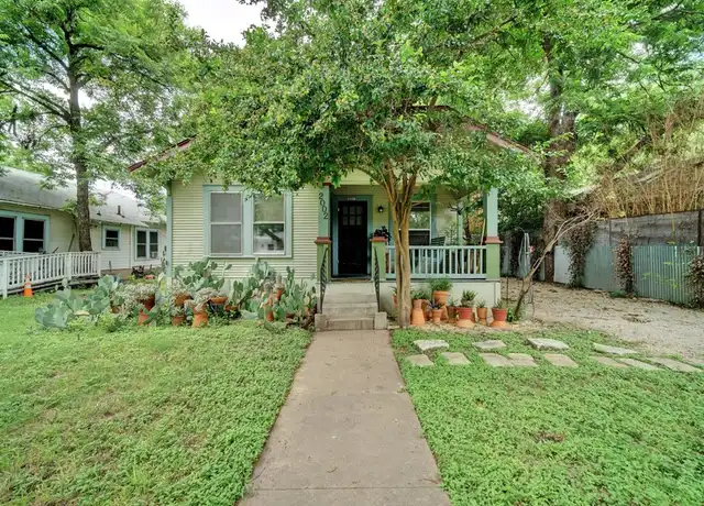 Property at 2002 Willow St Unit A, Austin, TX, 78702, 2 beds, 1 bath, [object Object]