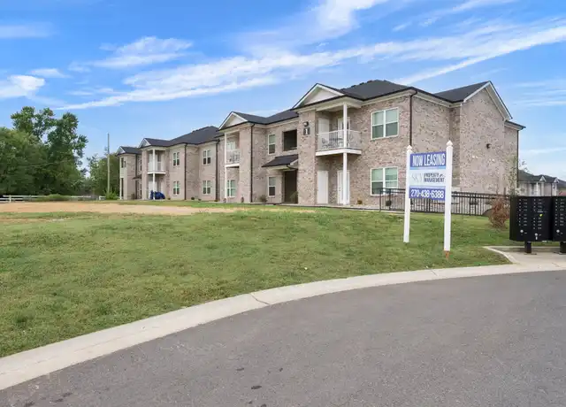 Property at Fox Ridge Apartments - 2363 Foxridge Ct, Bowling Green, KY, 42101, 1 bed, 1 bath, [object Object]