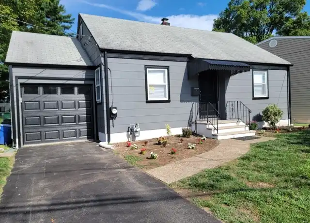 Property at 40 Surrey Ln Unit 40, Clifton, NJ, 07012, 1 bed, 1 bath, [object Object]