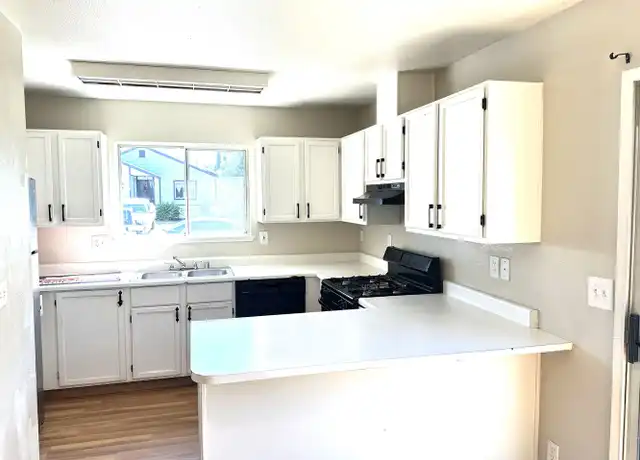 Property at 10538 Creekside Cir, Oakland, CA, 94603, 3 beds, 2 baths, [object Object]