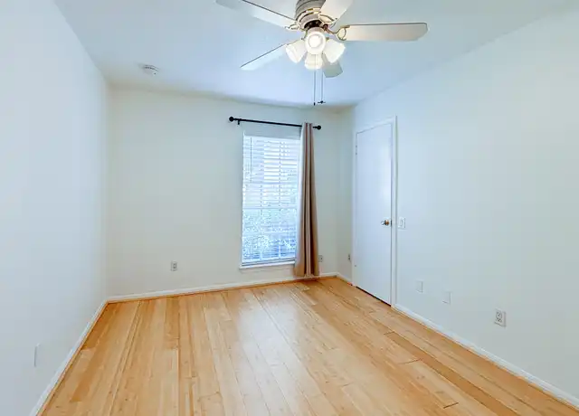 Property at 1860 White Oak Dr #323, Houston, TX, 77009, 3 beds, 2 baths, [object Object]