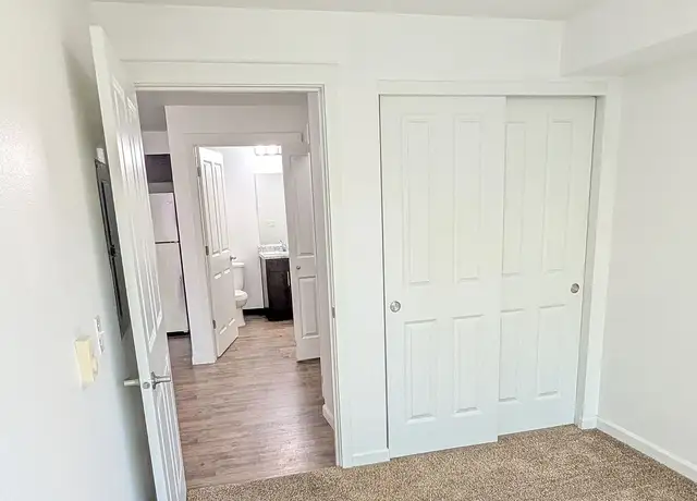 Photo of 5811 SE Boise St, Portland, OR 97206