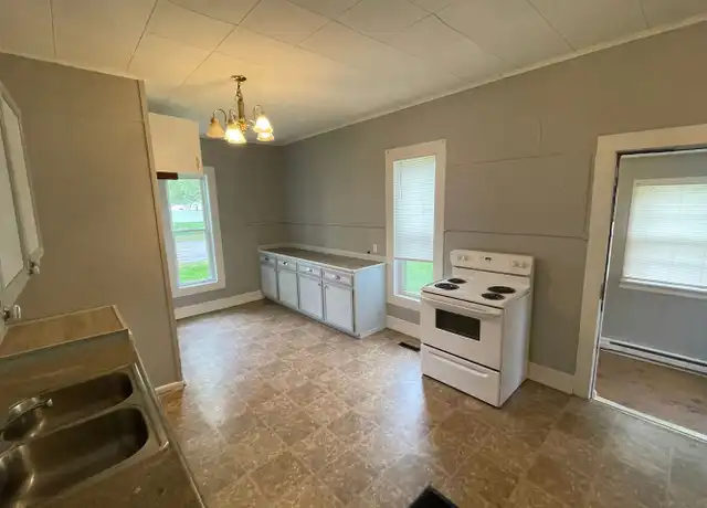 Property at 421 N Indiana St, Delphi, IN, 46923, 4 beds, 1 bath, [object Object]
