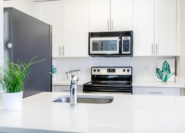Photo of 711 Forest Club Dr, Wellington, FL 33414