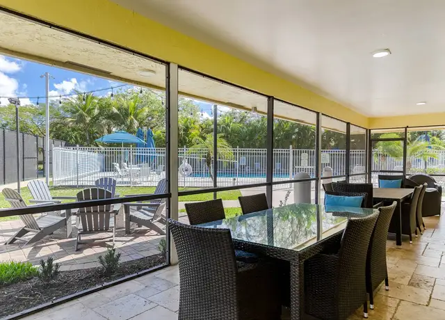 Photo of 711 Forest Club Dr, Wellington, FL 33414
