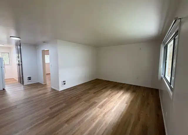 Property at 1218 W Tenth Ave Unit 3, Spokane, WA, 99204, 1 bed, 1 bath, [object Object]
