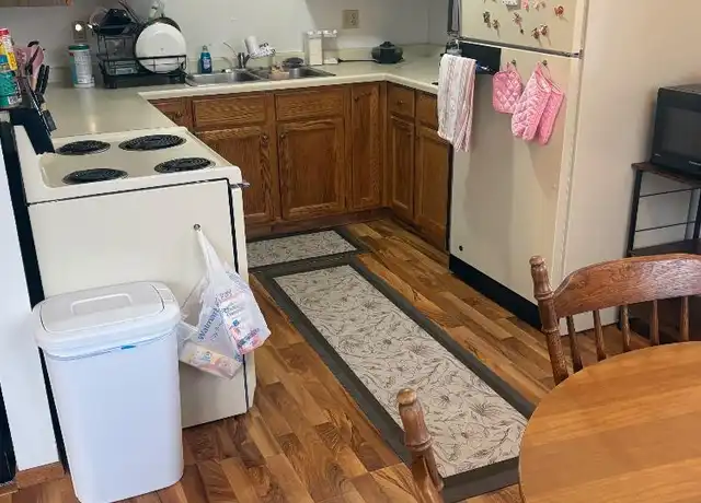 Property at 2604 N 21st St Unit 3, Superior, WI, 54880, 2 beds, 1 bath, [object Object]