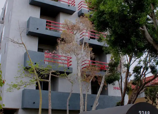 Property at 3746 Mentone Ave Unit 204, Los Angeles, CA, 90034, 2 beds, 2 baths, [object Object]