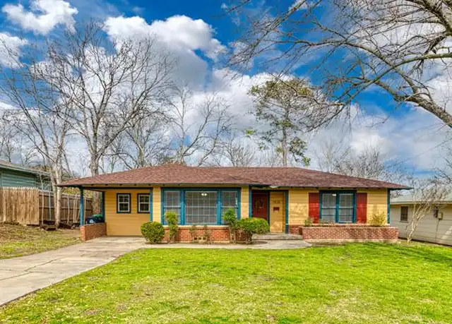 Property at 1828 Panhandle St, Denton, TX, 76201, 4 beds, 2 baths, [object Object]