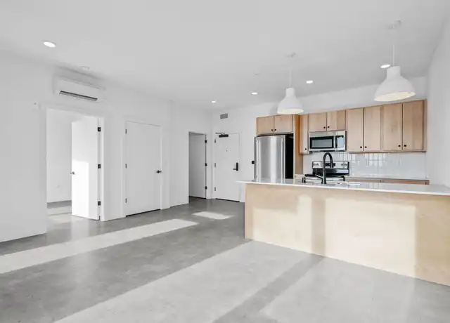 Property at 686 Mike McCarthy Way Unit 418, Ashwaubenon, WI, 54304, 1 bed, 1 bath, [object Object]