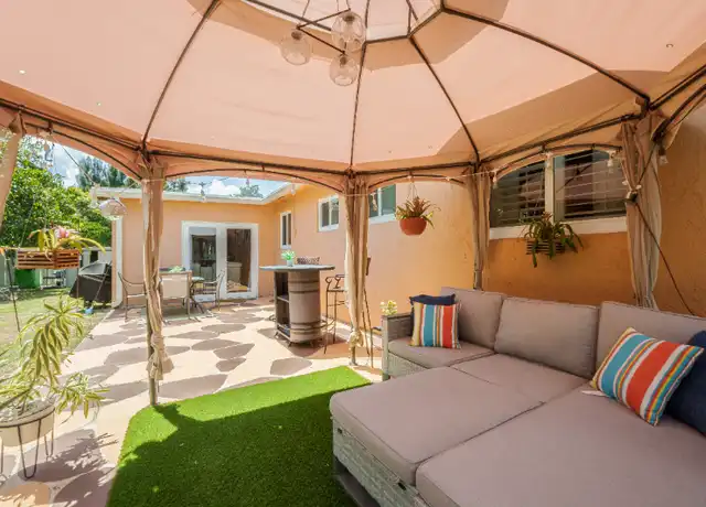 Property at 6280 NW 14th Pl, Sunrise, FL, 33313, 3 beds, 2 baths, [object Object]