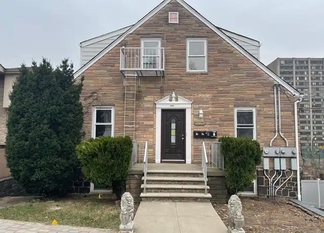 Property at 1014 Ponsi St Unit B, Fort Lee, NJ, 07024, 3 beds, 1 bath, [object Object]