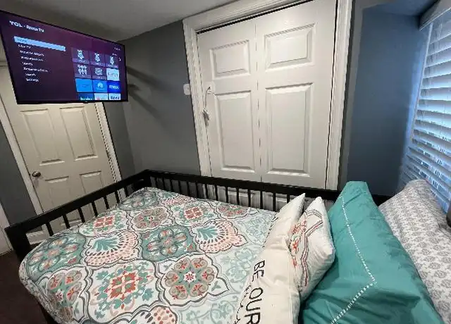 Property at 614 S Luzerne Ave, Baltimore, MD, 21224, 1 bed, 1 bath, [object Object]