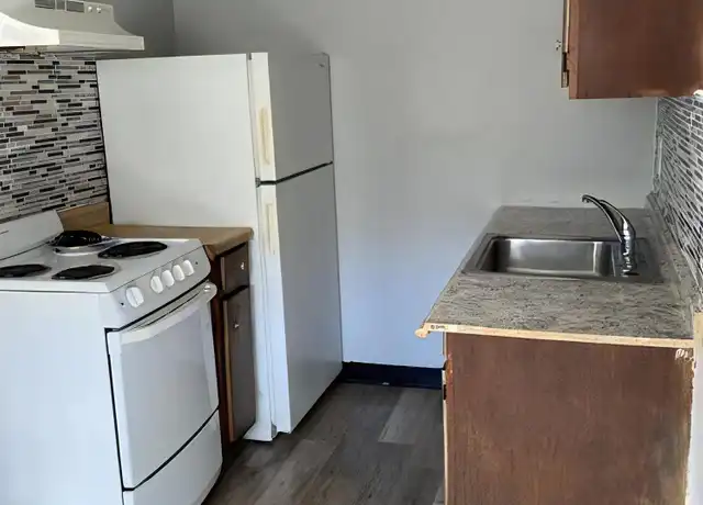 Property at 64 Rosedale St Unit B-4, Bridgeport, CT, 06604, 1 bed, 1 bath, [object Object]