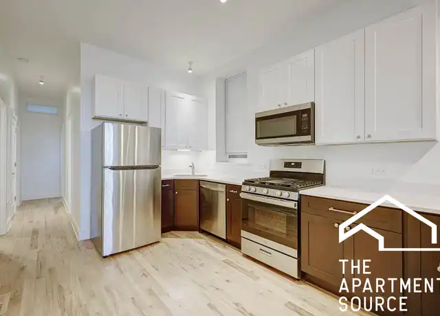 Property at 1823 W 17th St Unit 1FR, Chicago, IL, 60608, 3 beds, 2 baths, [object Object]