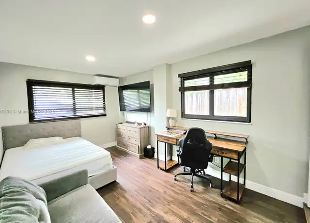 Property at 1728 NE 17th Ter, Fort Lauderdale, FL, 33305, 0 beds, 1 bath, [object Object]