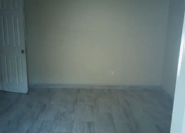 Property at 612 W Newgrove St, Lancaster, CA, 93534, 1 bed, 1 bath, [object Object]