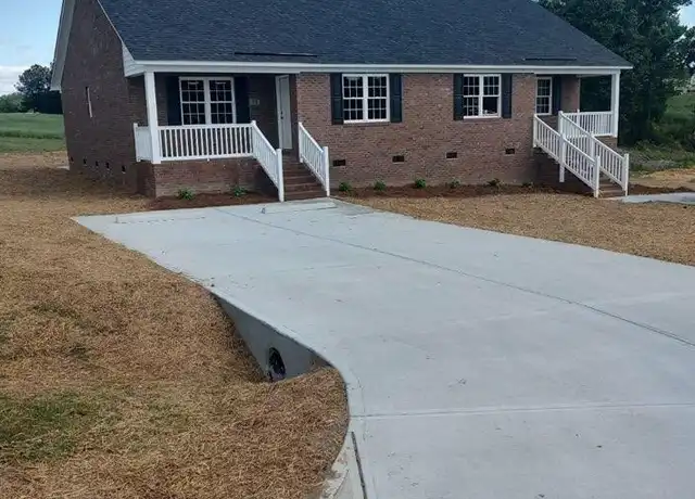 Property at 33 Holly Mar Dr, Zebulon, NC, 27597, 2 beds, 1 bath, [object Object]