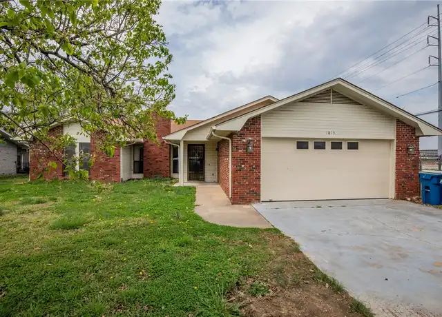 Property at 1813 Crouch St, Bentonville, AR, 72712, 3 beds, 2 baths, [object Object]
