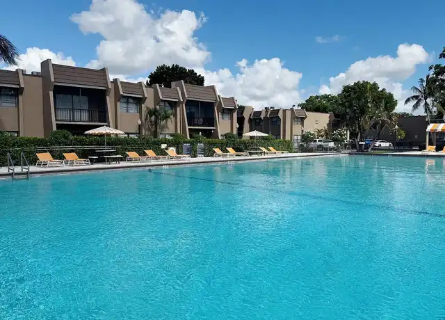 Property at Courtyards at Miami Lakes - 6431 Cow Pen Rd, Miami Lakes, FL, 33014, 1 bed, 1 bath, [object Object]