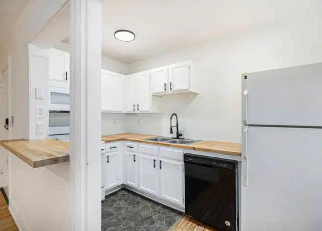 Property at 3706 Wyoming St #06, Kansas City, MO, 64111, 1 bed, 1 bath, [object Object]