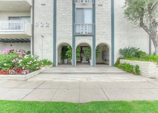 Property at 922 S. Barrington - 922 S Barrington Ave, Los Angeles, CA, 90049, 0 beds, 1 bath, [object Object]