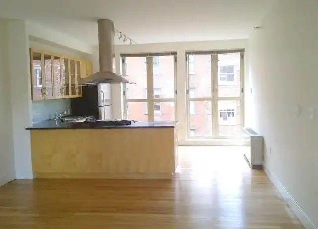 Property at 246 Front St, New York, NY, 10038, 2 beds, 2 baths, [object Object]