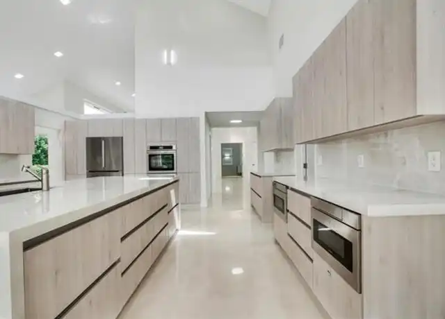 Property at 7351 Valencia Dr, Boca Raton, FL, 33433, 5 beds, 4.5 baths, [object Object]