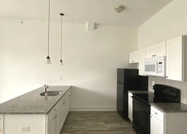 Property at 6032 Market St Unit 3RD FL, Philadelphia, PA, 19139, 3 beds, 1 bath, [object Object]