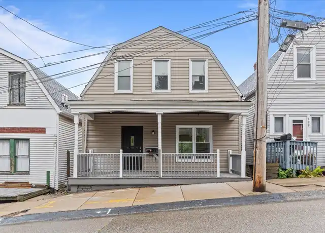 Property at 125 View St, Oakmont, PA, 15139, 3 beds, 2.5 baths, [object Object]