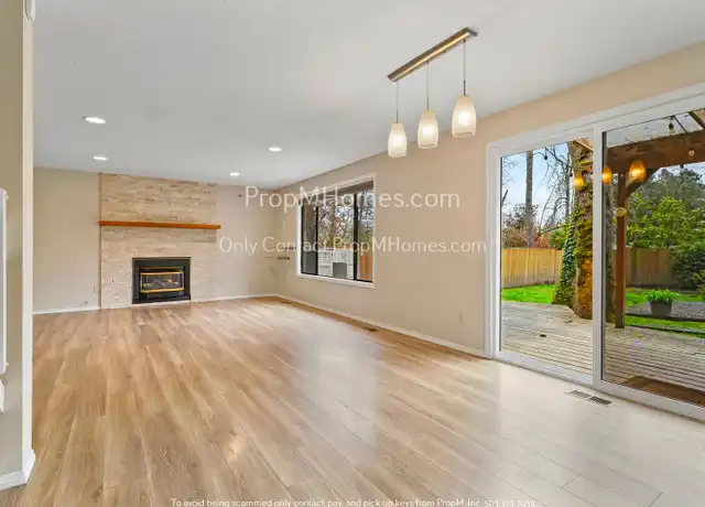 Property at 2786 Robinwood Way, West Linn, OR, 97068, 3 beds, 2 baths, [object Object]
