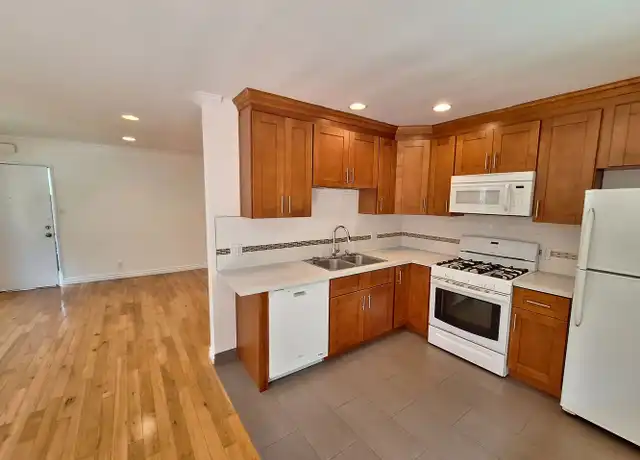 Property at 1515 S Beverly Glen Blvd, Los Angeles, CA, 90024, 2 beds, 2 baths, [object Object]