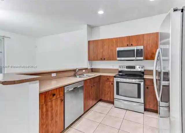 Property at 2577 SW 82nd Ave #102, Miramar, FL, 33025, 3 beds, 2.5 baths, [object Object]