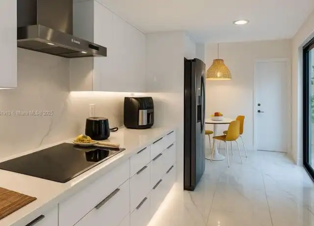 Property at 7441 Bay Hill Dr #7441, Hialeah, FL, 33015, 2 beds, 2 baths, [object Object]