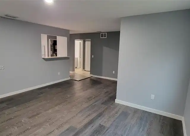 Property at 13285 Arbor Pointe Cir #104, Tampa, FL, 33617, 1 bed, 1 bath, [object Object]