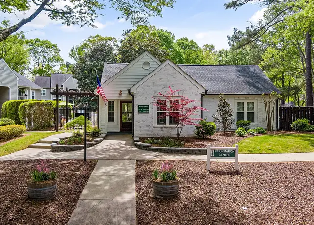 Photo of 835 Stadium Dr, Wake Forest, NC 27587