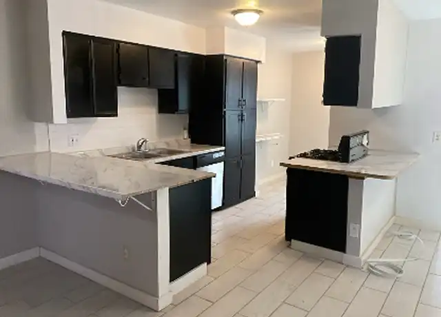 Property at 2425 Lake Victoria Dr, El Paso, TX, 79936, 3 beds, 1 bath, [object Object]