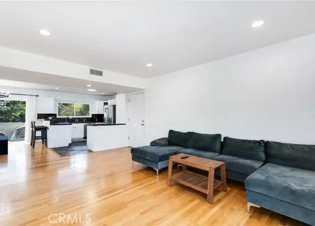 Property at 3200 S Sepulveda Blvd Unit J22, Los Angeles, CA, 90034, 3 beds, 2 baths, [object Object]