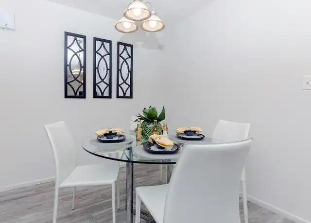Property at 11600 N 75th Ave, Peoria, AZ, 85345, 2 beds, 2 baths, [object Object]