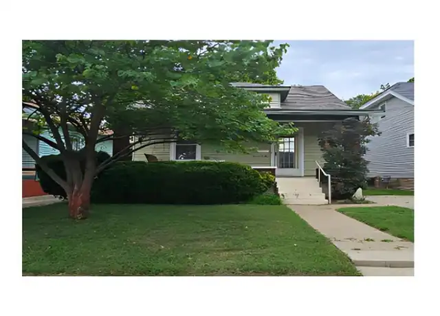 Property at 1105 Julia Ave, Louisville, KY, 40204, 3 beds, 2 baths, [object Object]