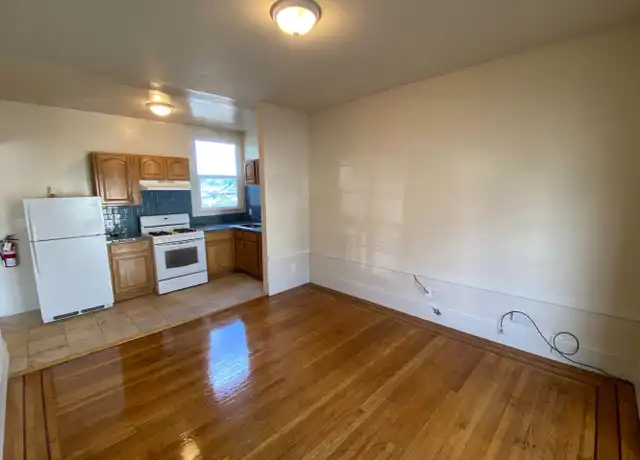 Property at 1307-1309 Palou Ave Unit 1307, San Francisco, CA, 94124, 2 beds, 1 bath, [object Object]