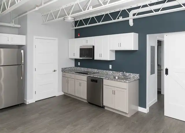 Property at Walnut 38 Apartments - 38 E Walnut St, Lancaster, PA, 17602, 0-1 beds, 1 bath, [object Object]
