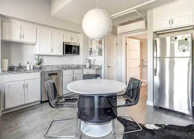 Property at Walnut 38 Apartments - 38 E Walnut St, Lancaster, PA, 17602, 1 bed, 1 bath, [object Object]