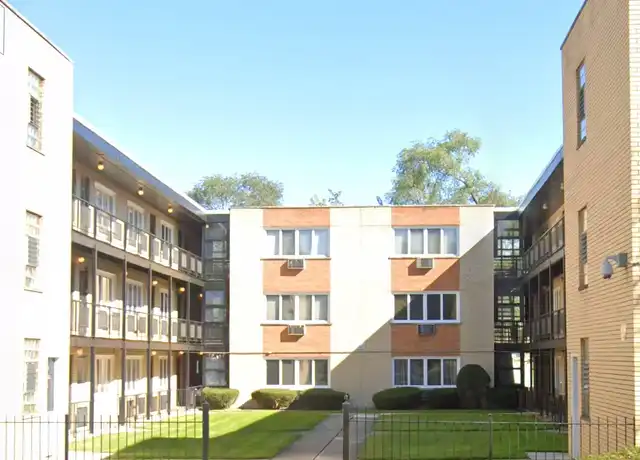 Property at 9739 S Charles St, Chicago, IL, 60643, 1 bed, 1 bath, [object Object]