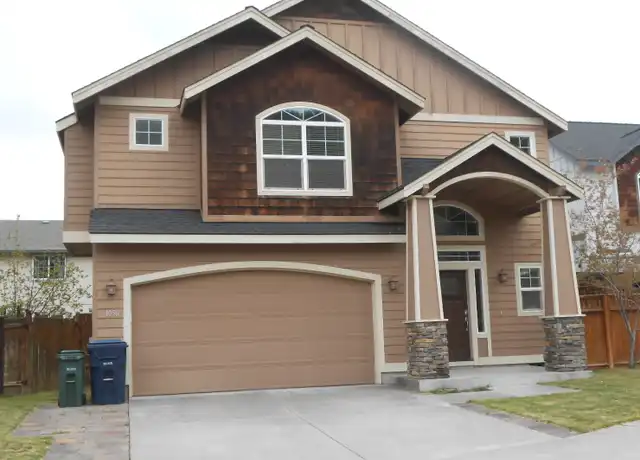 Property at 1056 NE Parkview Ct, Bend, OR, 97701, 3 beds, 2.5 baths, [object Object]