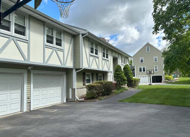 Photo of 19 Independence Rd, Bedford, MA 01730