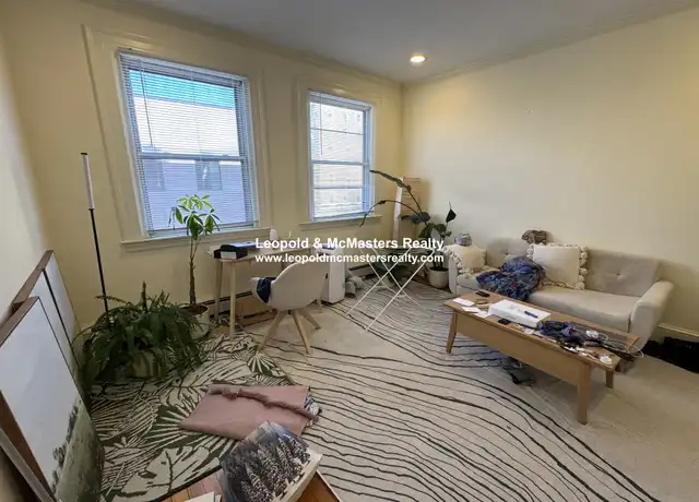 Property at 457 Centre St Unit 204, Newton, MA, 02458, 1 bed, 1 bath, [object Object]