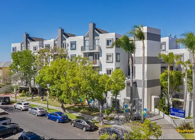 Property at Midvale Apartments - 527 Midvale Ave, Los Angeles, CA, 90024, 2 beds, 2 baths, [object Object]