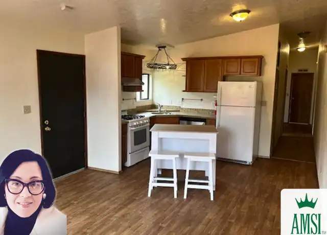 Property at 4915 Shattuck Ave Unit D, Oakland, CA, 94609, 2 beds, 1 bath, [object Object]