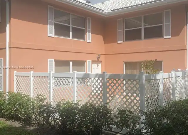 Property at 3107 Kingston Ct Unit 1C, West Palm Beach, FL, 33409, 2 beds, 2.5 baths, [object Object]